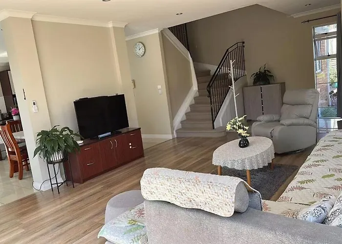 Stylish 5 Bedroom Property
