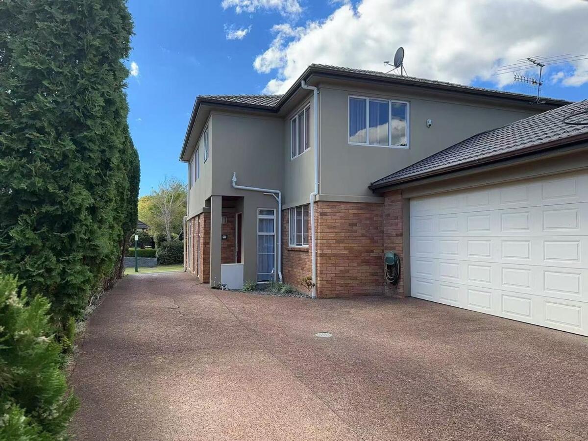 Stylish 5 Bedroom Auckland